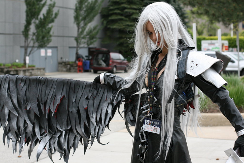 Illustration for article titled On Your Knees, I Want You To Beg for this Sephiroth Cosplay